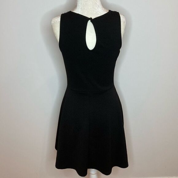 Charlotte Russe, Glam Beaded Neckline, Mesh Chest Cut Out, Keyhole Back, Medium - Picture 7 of 10